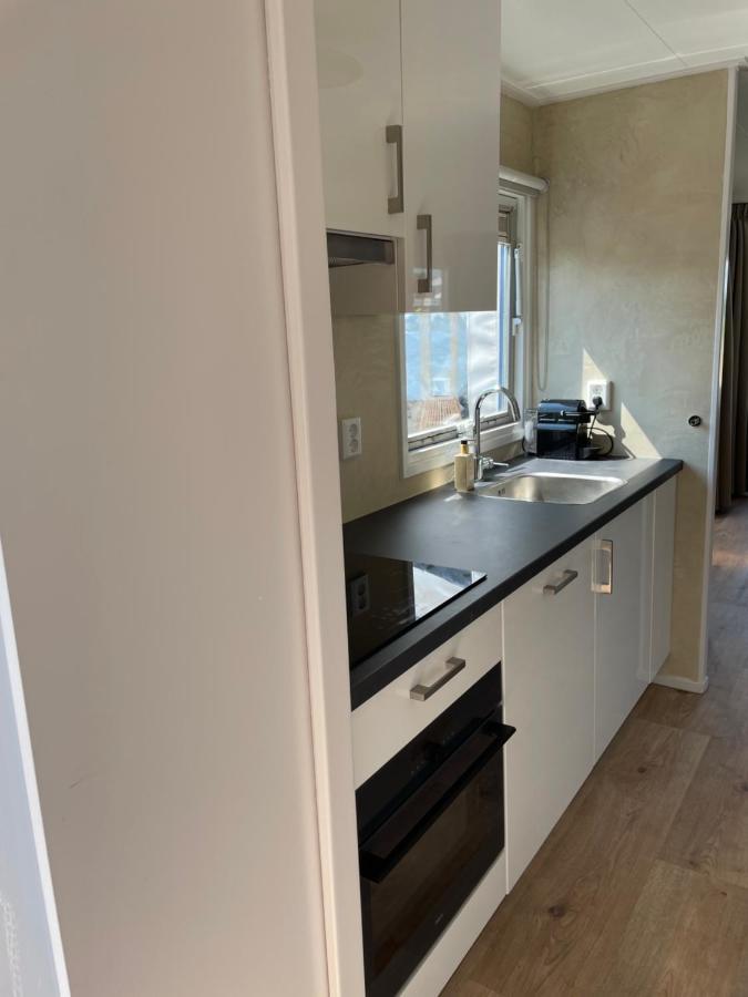 Luxe Chalet Direct Aan Het Water Met Strand Lith Exterior foto