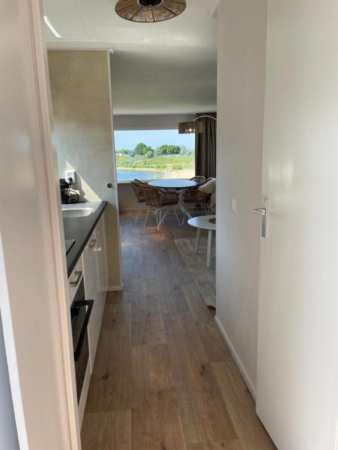 Luxe Chalet Direct Aan Het Water Met Strand Lith Exterior foto