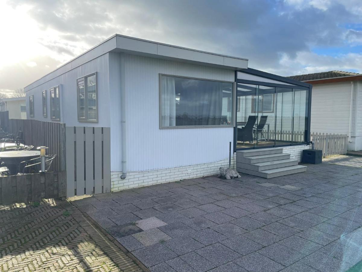 Luxe Chalet Direct Aan Het Water Met Strand Lith Exterior foto